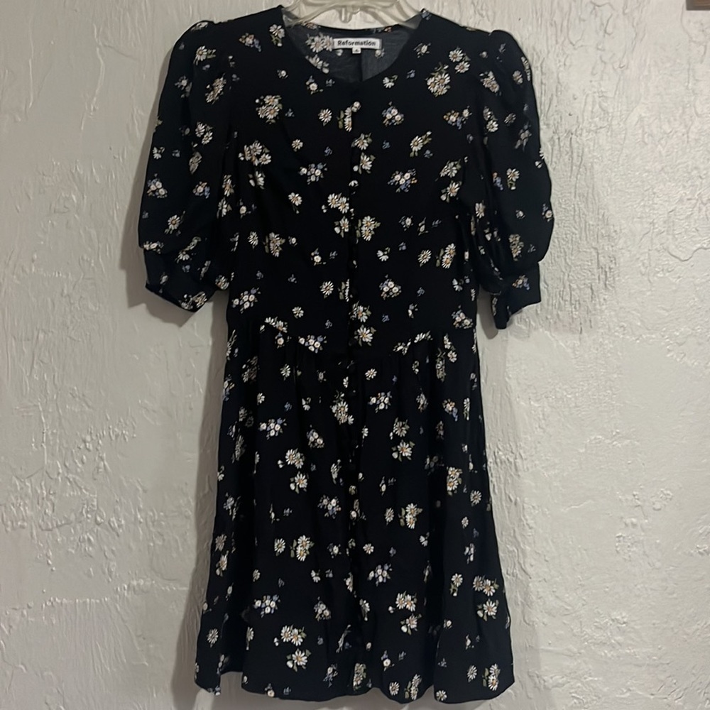 REFORMATION Laylin Daisy Dress Size 4 - Picture 3 of 11